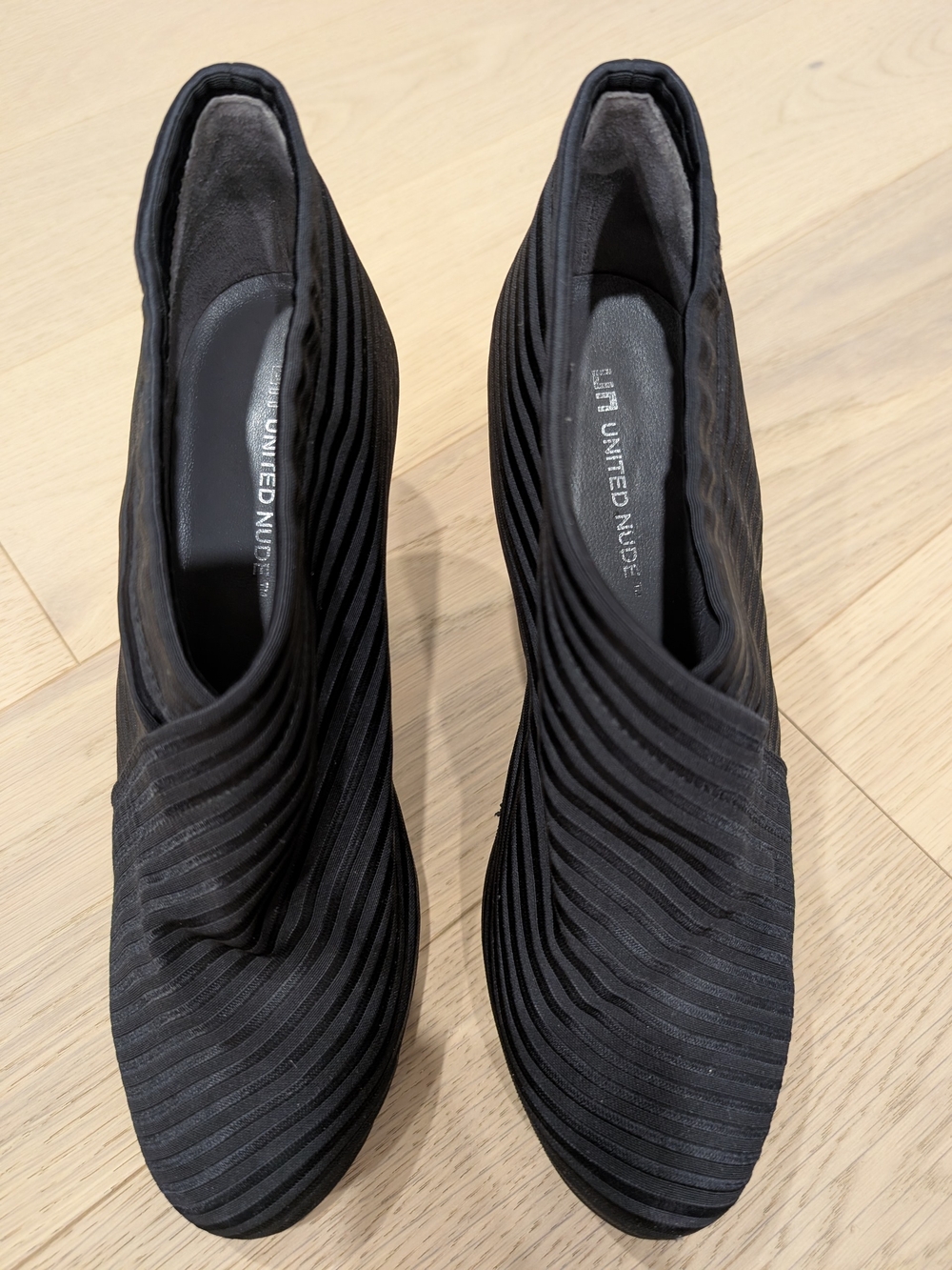 United Nude Black Ribbed Ankle Booties (Size 10)